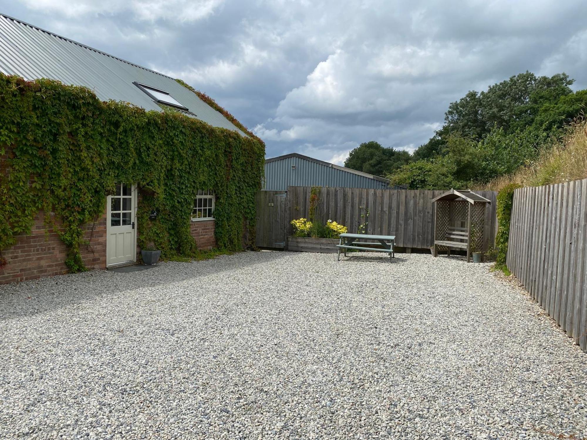 The Brick Barn, Drewsteignton Apartment Exeter Exterior foto